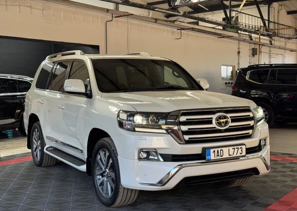 Land Cruiser 200 4.5 v8 diesel 2018