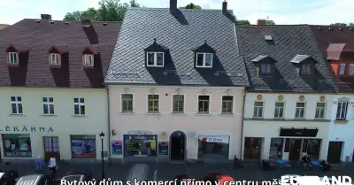 Prodej bytového domu s komerčním prostorem, Náměstí Míru, Šl