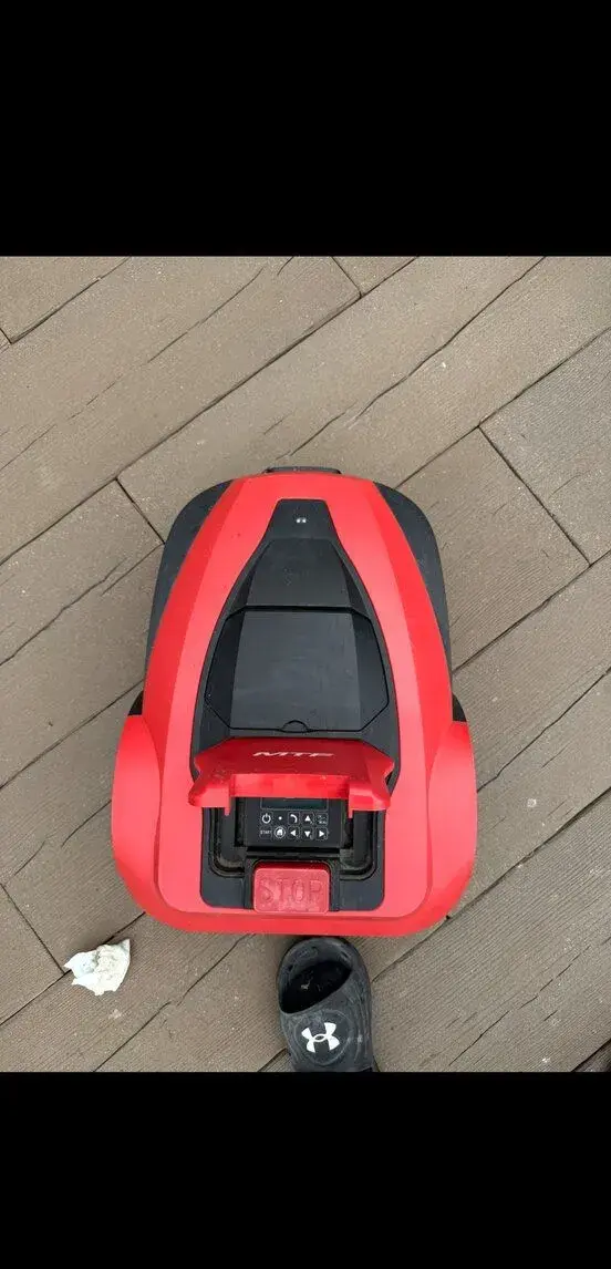 Robotická sekačka