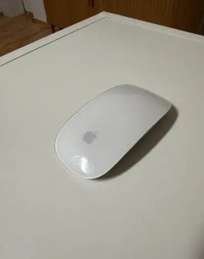 myš Apple Magic Mouse 2, model A1657