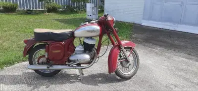 Jawa 250
