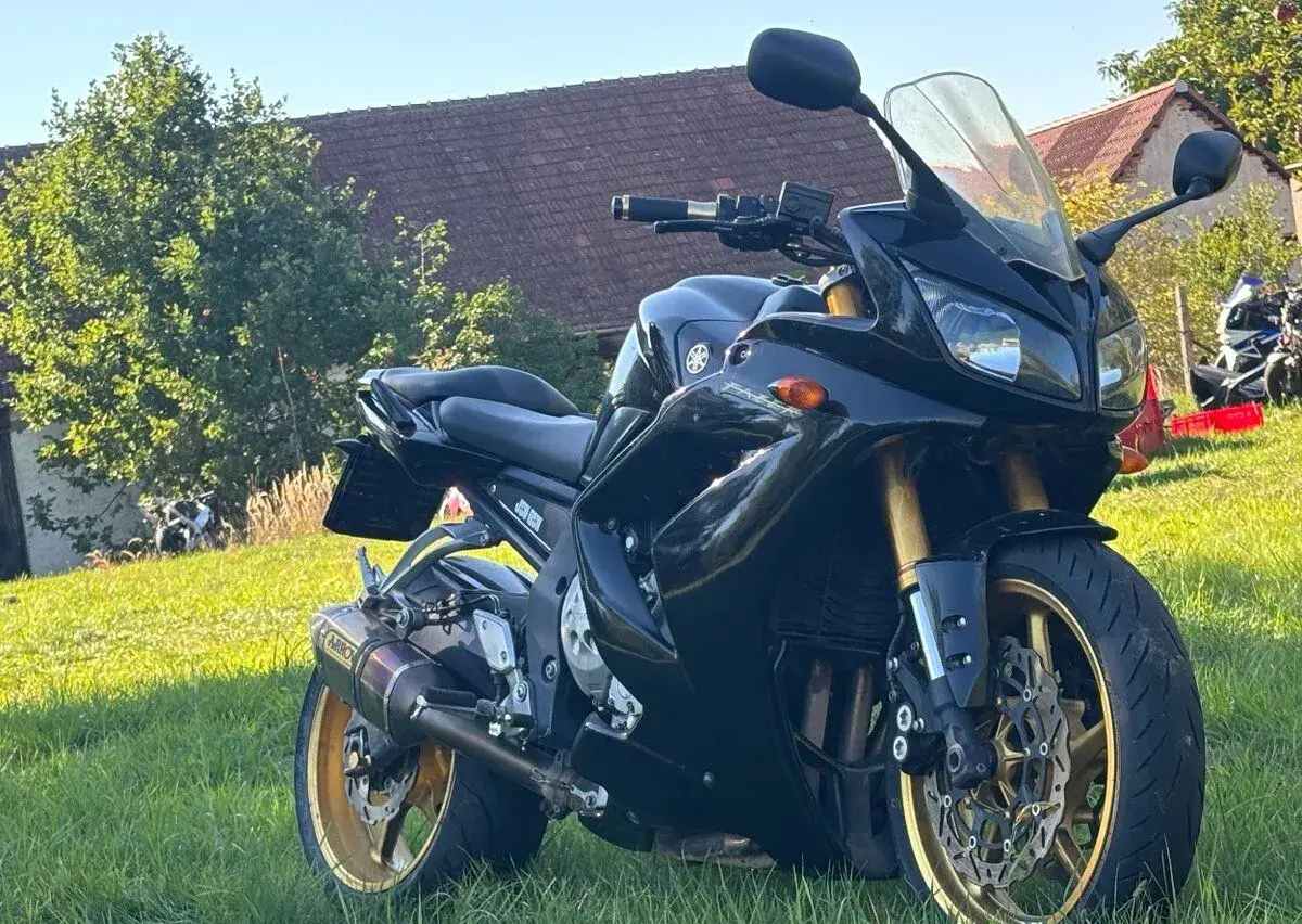 Yamaha Fz1 Fazer GT