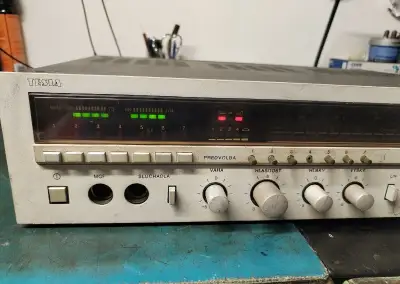 Recievr Tesla 820A