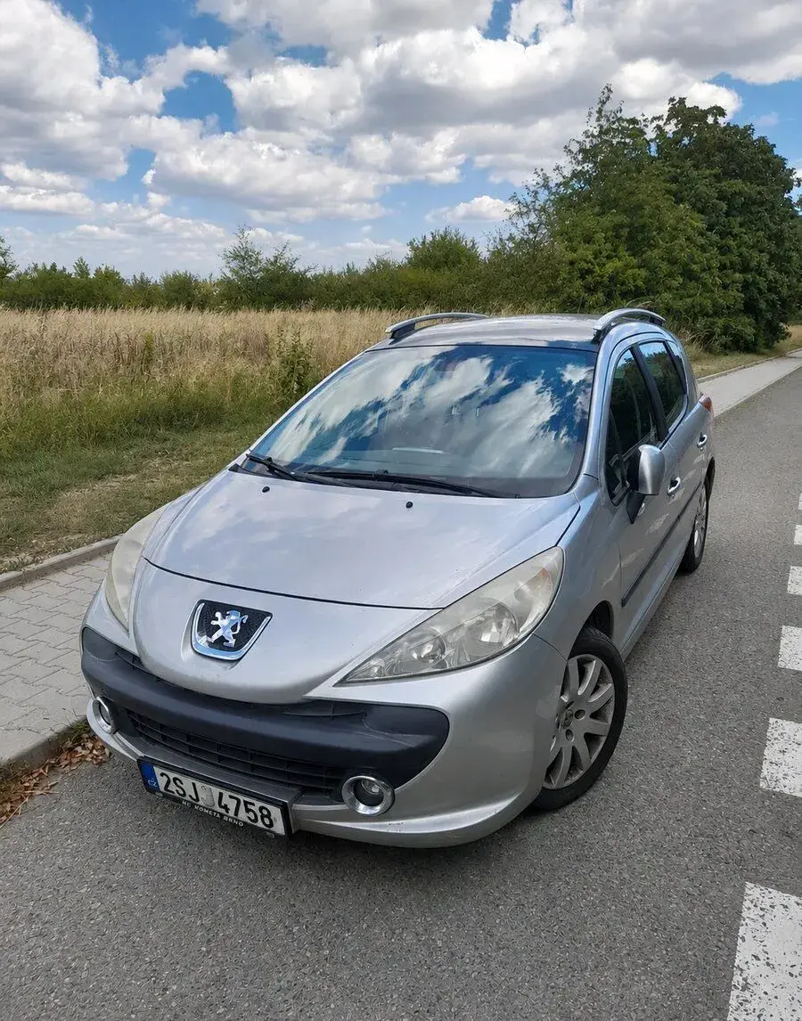 Peugeot 207 – 201 865 km