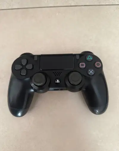 Originální ovladač Sony dualshock 4