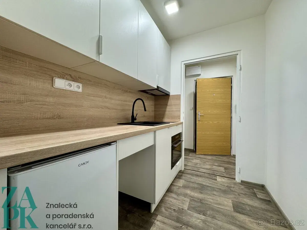 Pronájem bytu 1+kk 28 m², Hodonín, po kompletní rekonstrukci