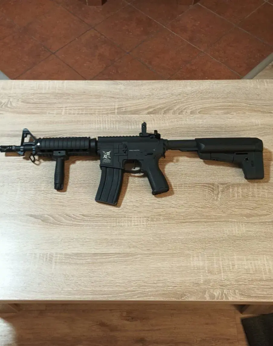 AEG Delta Armory AR15 CQB-R Charlie