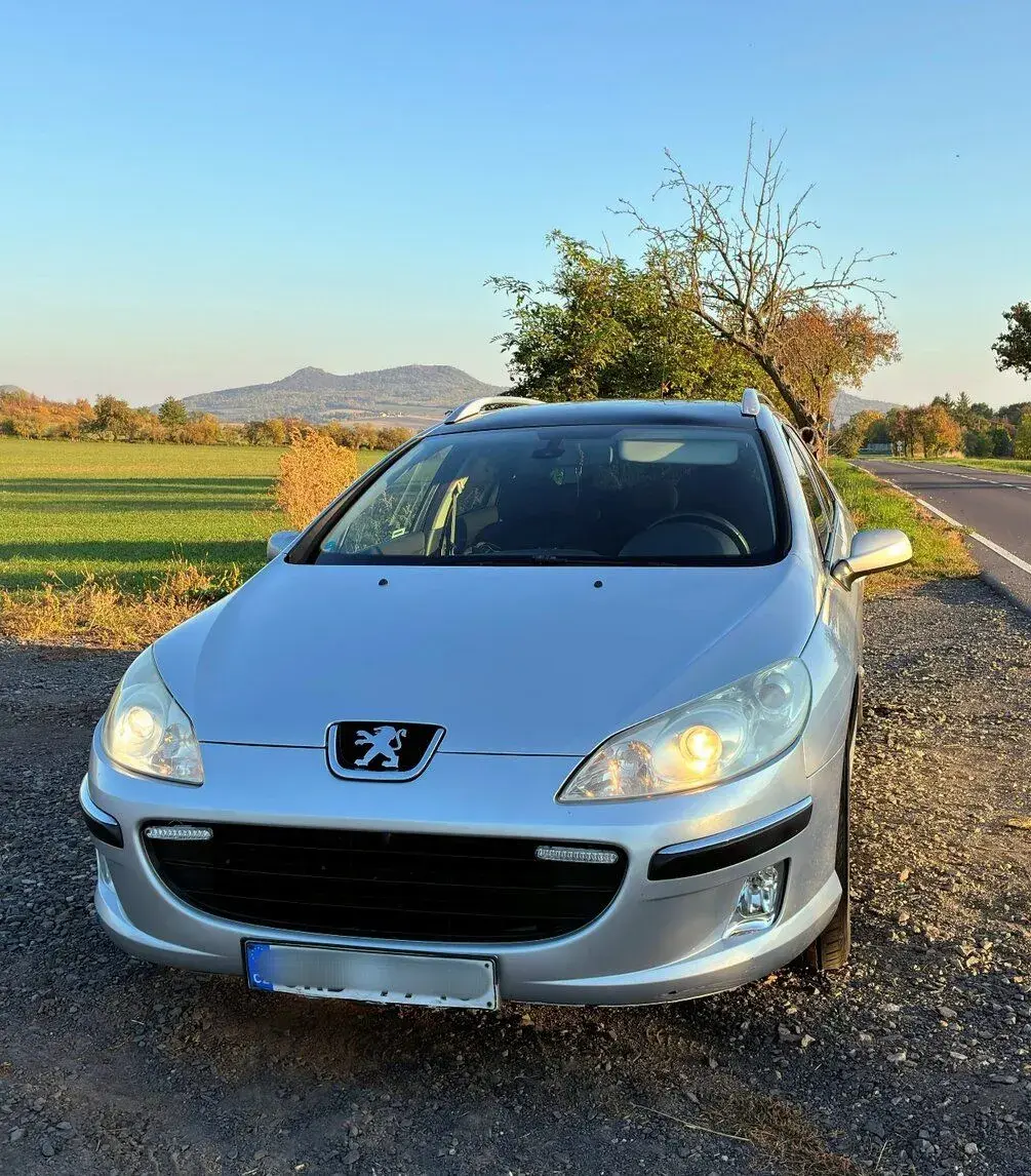 Peugeot 407