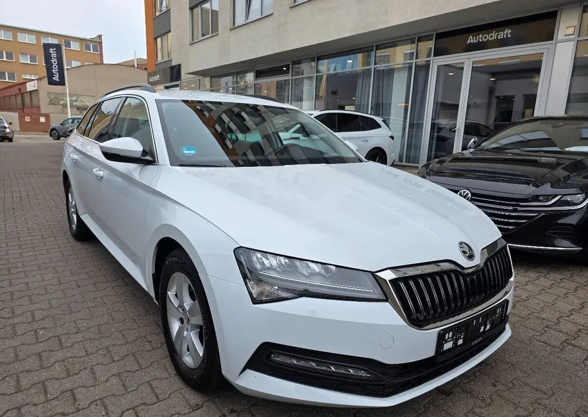 Škoda Superb – 2023, 93 520 km