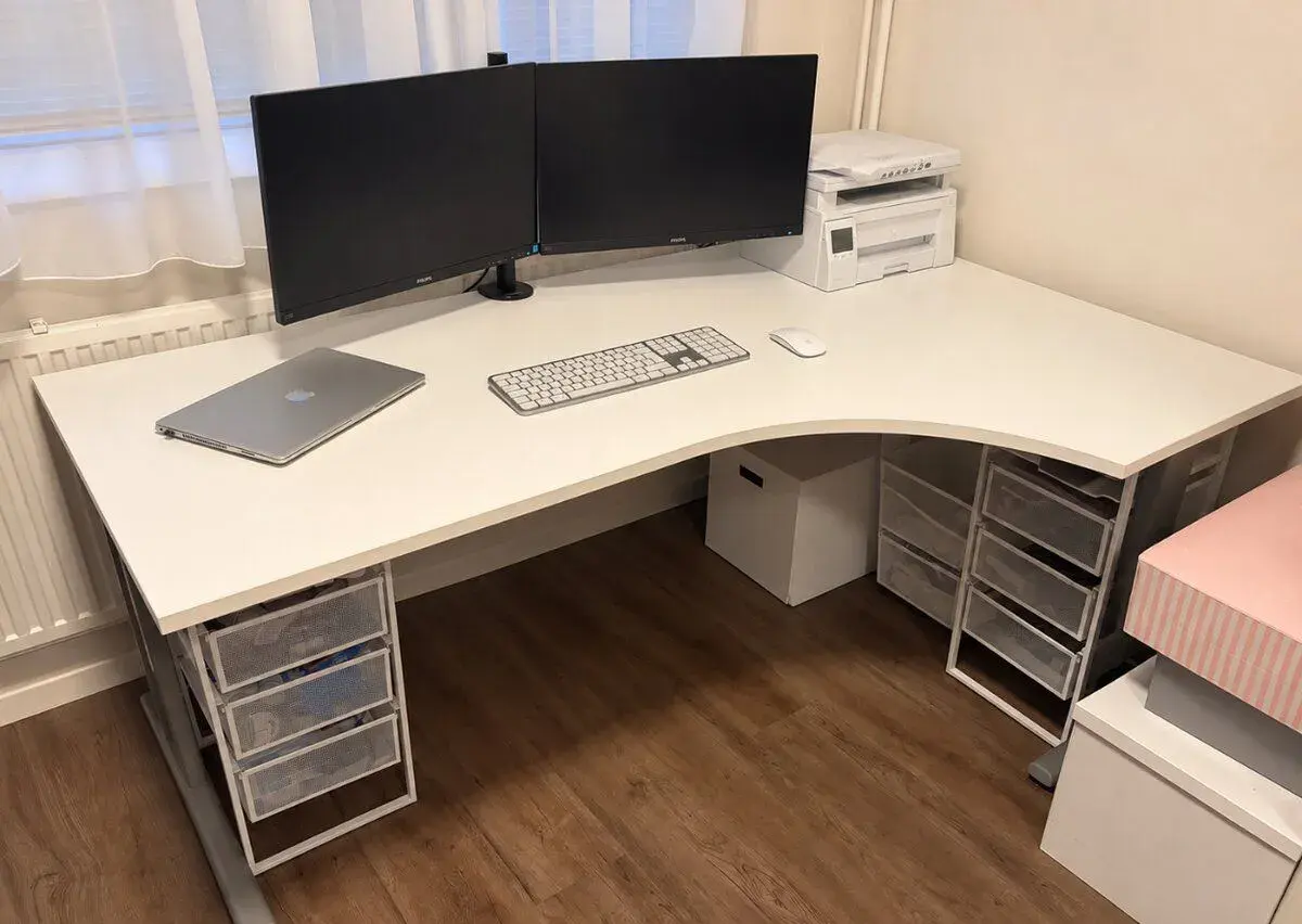 Rohový kancelářský stůl AJ Produkty FLEXUS – 180 × 120 cm