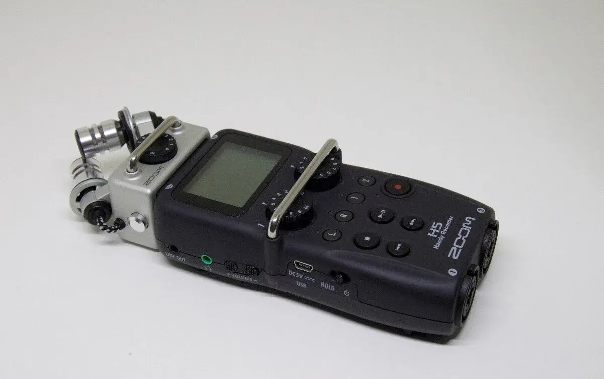 Zoom H5 Handy Audio Recorder