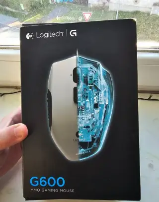 Logitech G600 – bílá MMO myš, krabice