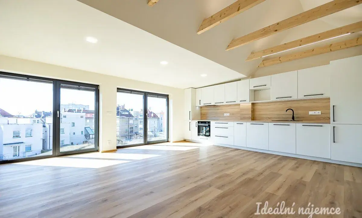 Pronájem bytu 3+kk, Albertova, Hradec Králové, 20900 Kč/měs,