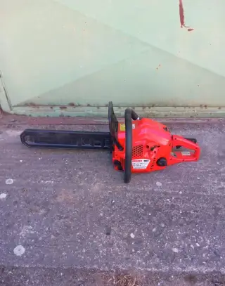 Benzínová motorová pila HECHT