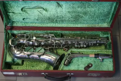 hodně zachovalý saxofon altový Amati Super clasic hrající