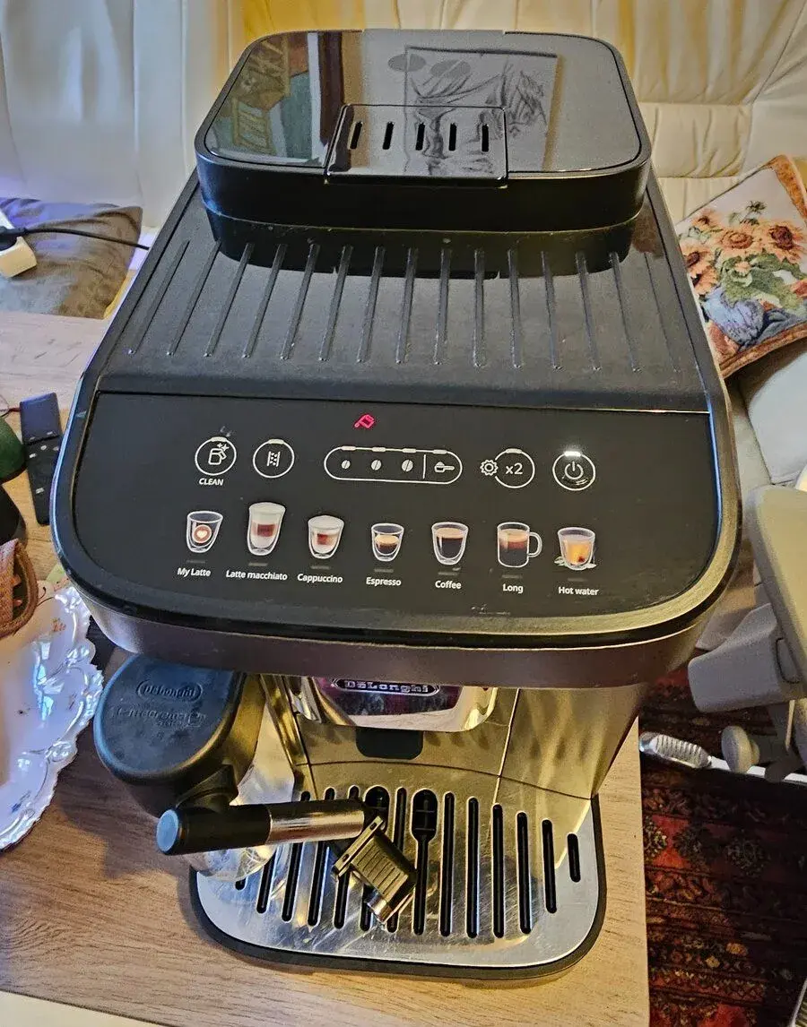 Automatický kávovar De'Longhi Magnifica Evo ECAM 290.81.TB
