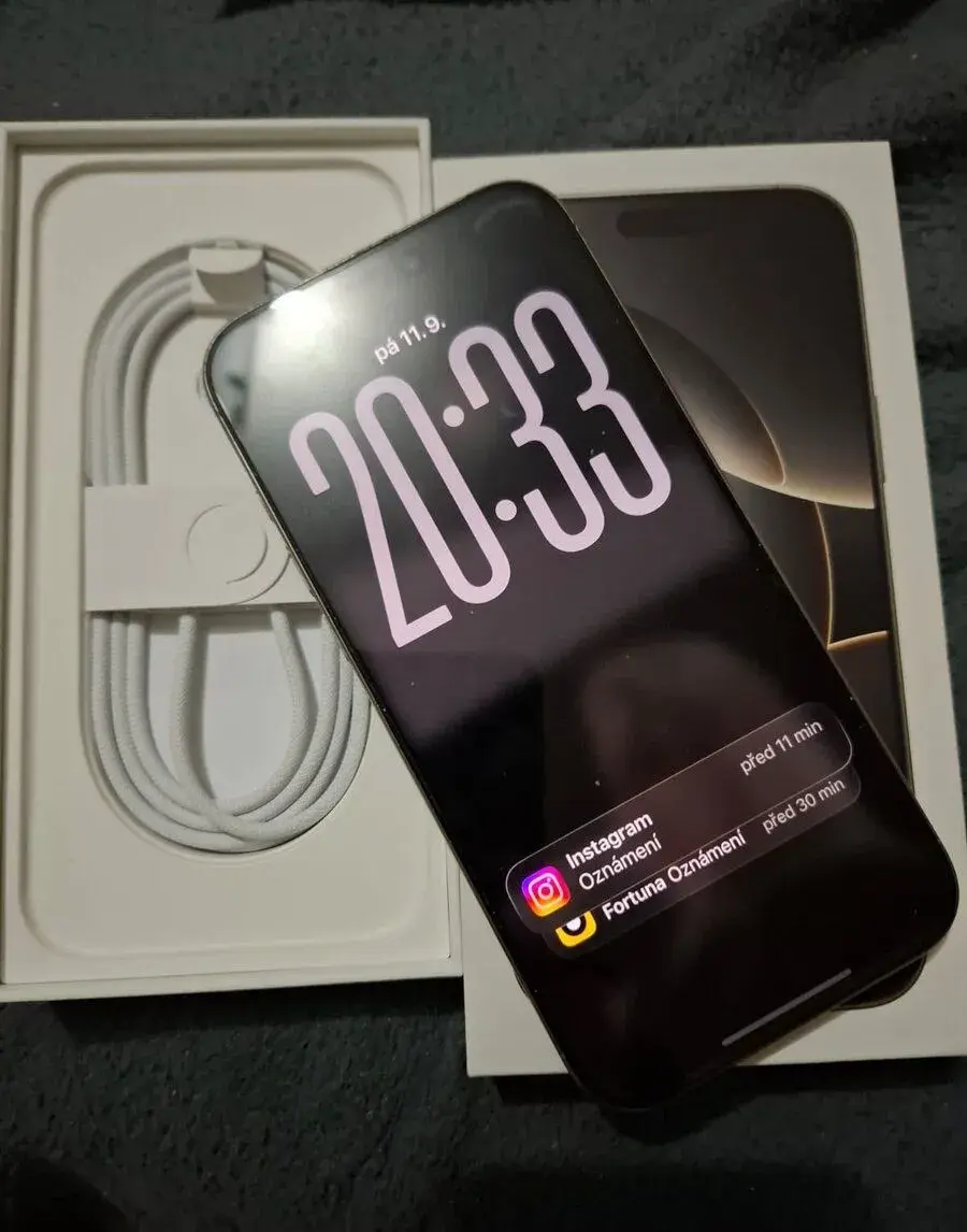 Apple iPhone 16 Pro Max 256 GB Silver + ZDARMA prémiový box