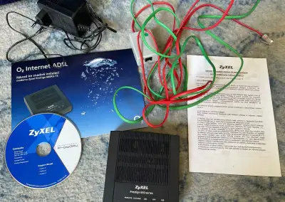 O2 ADSL+ modem Zyxel Prestige USB LAN + rozbočovač +návod