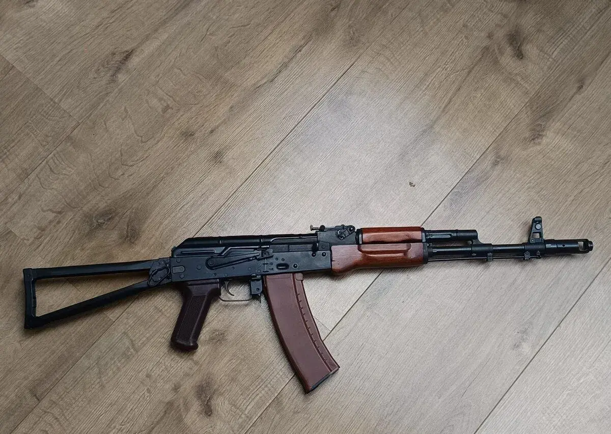 AKS74 Essential E&L