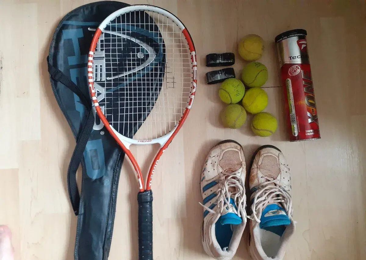 TENISOVÝ SET HEAD PROFI-RAKETA,MÍČE,TAŠKA,BOTY- PC=14.490,-