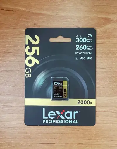 Novou SD Lexar UHS-II 256 GB U3 V90