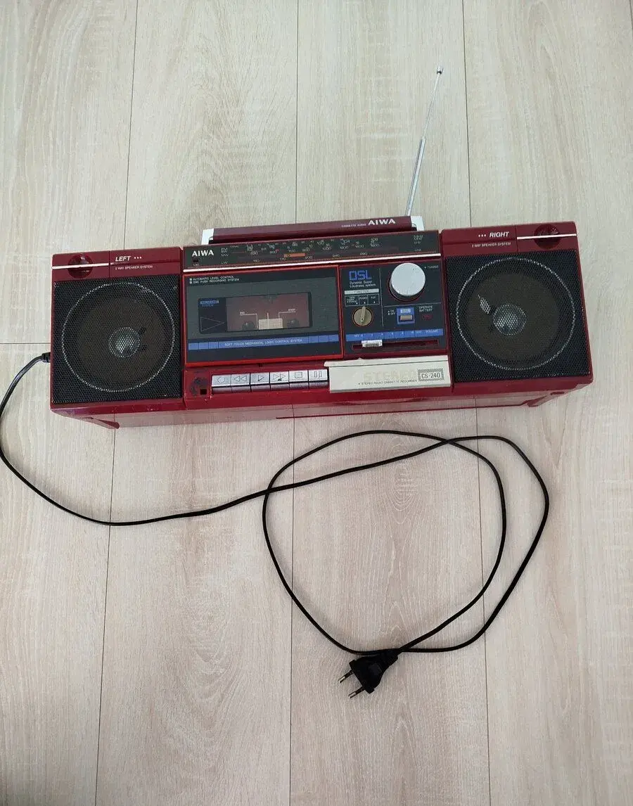Radiomagnetofon AIWA