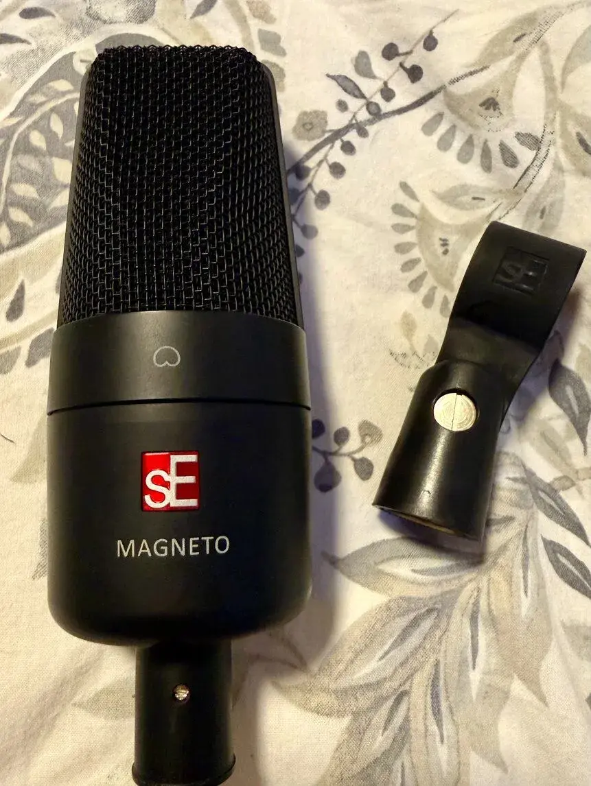 sE Electronics Magneto studiový mikrofon