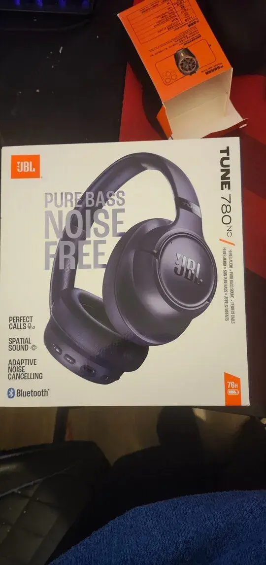 JBL Tune 770NC (ANC) – Modrá