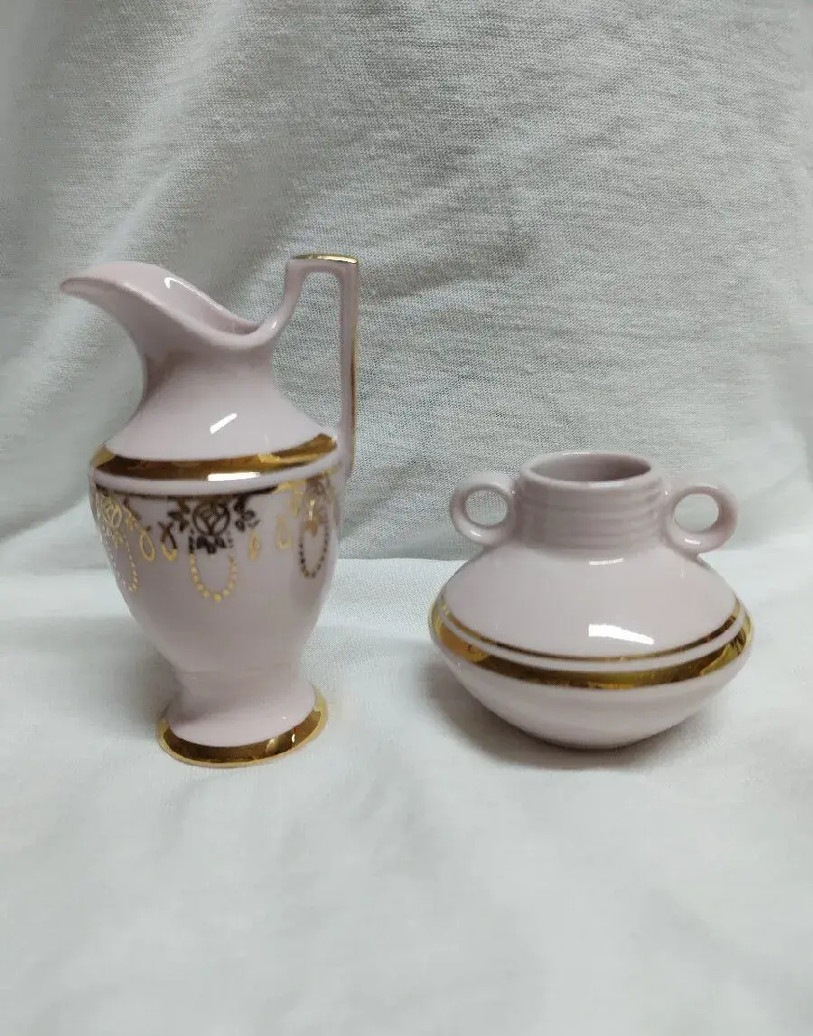 Růžový porcelán