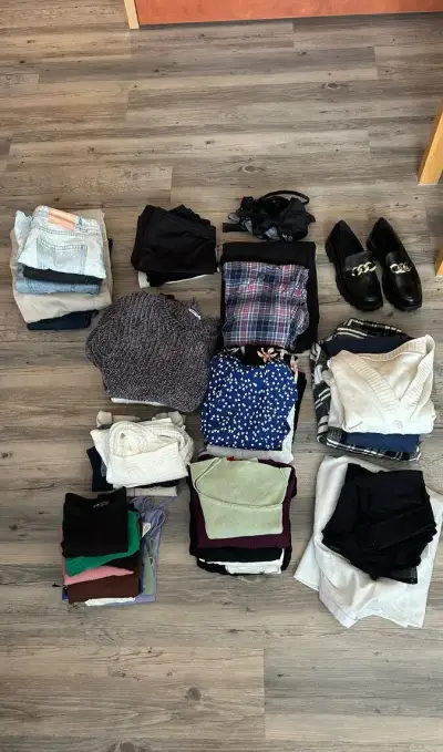 BALÍK XS/S (54 ks) – Levis, Adidas, Zara, Vintage.