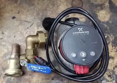 oběhové čerpadlo Grundfos Alpha 2