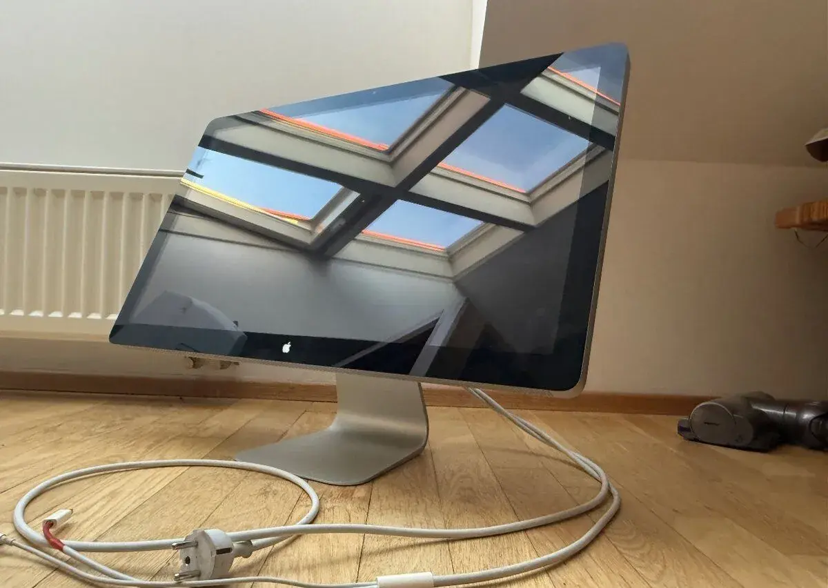 Apple Thunderbolt displej 27" IPS LED monitor