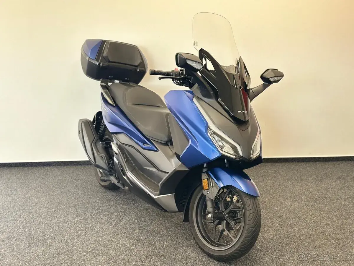 Honda Forza 350