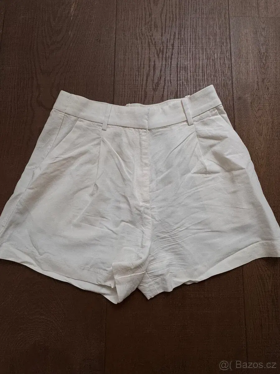 H&M bílé elegantní kraťasy, úplně nové