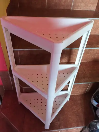 Bílý rohový stoleček třipatrový-Vesken Ikea
