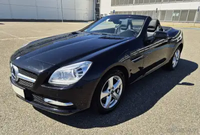 MB SLK 200 185PS ROK 2011 AUTOMAT BI-XENON VÝHŘEV+OFUK KRKU