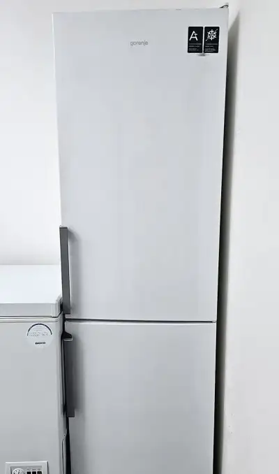 Lednice s mrazákem GORENJE, kombinovaná, výška 185