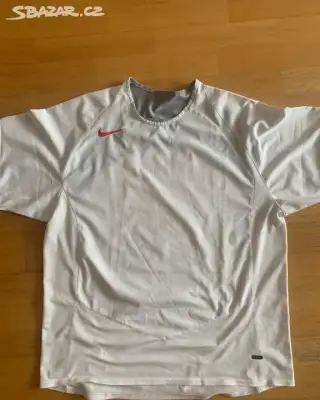 Funkční tričko Nike
