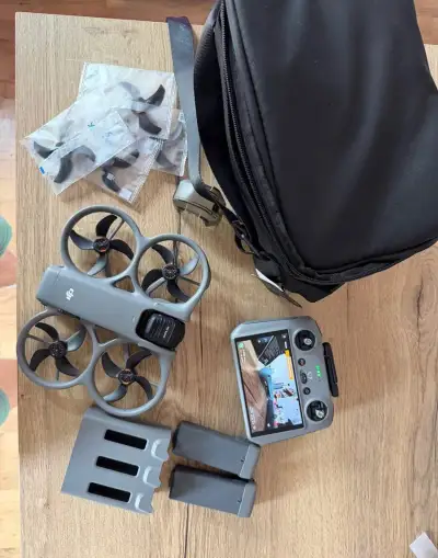 Dron DJI Avata 360 Fly More Combo