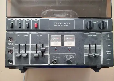 Magnetofon B113