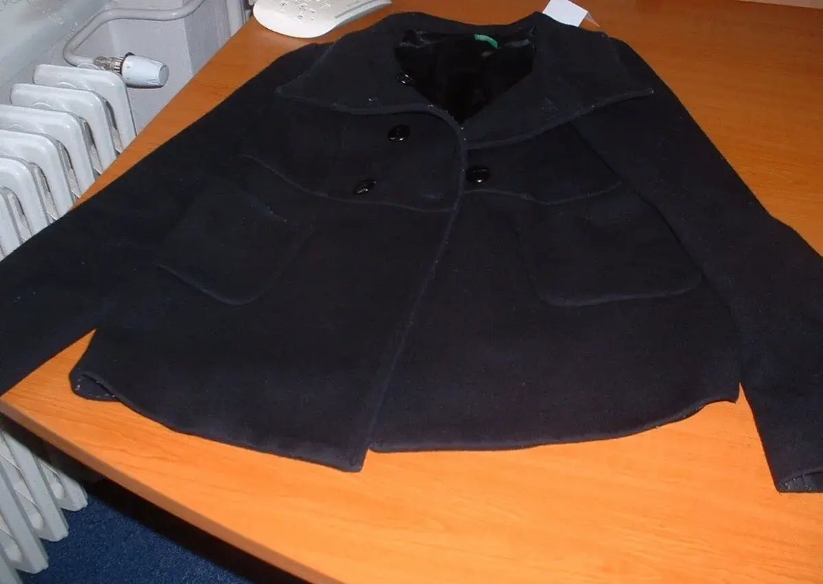 kabátek kabát Benetton dvě řady. na knoflíky. 2 kapsy. cena