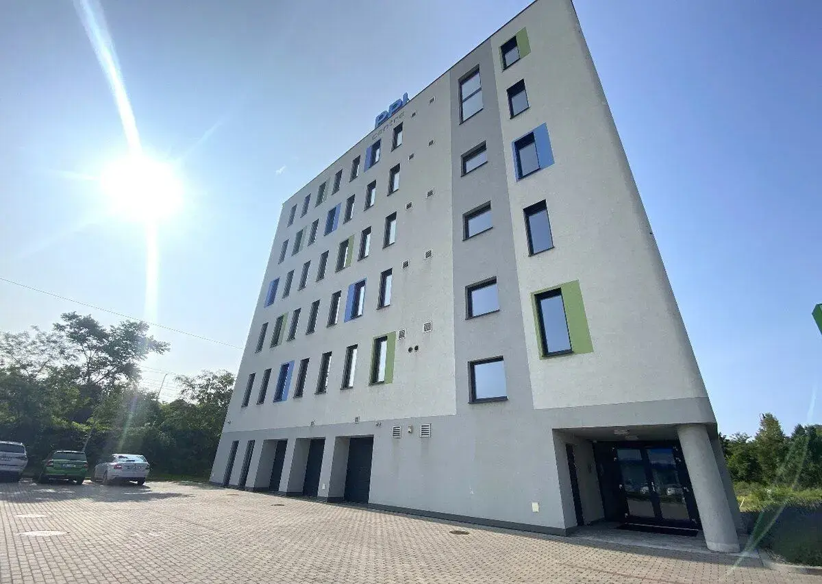 NABÍDKA PRONÁJMU NOVÉ KANCELÁŘE O CP 21,70 M2 V BRNĚ