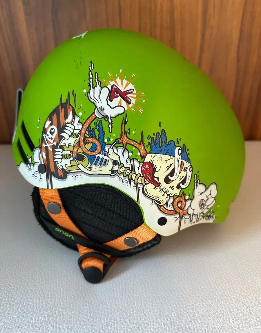 Snowboardová / lyžařská helma ANON 52–55 cm