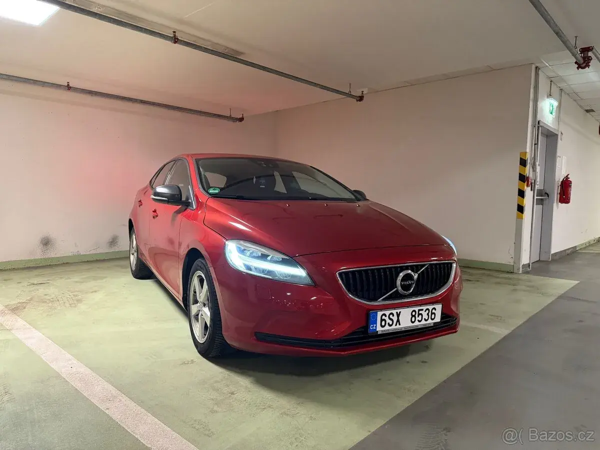 Volvo V40 – 2019