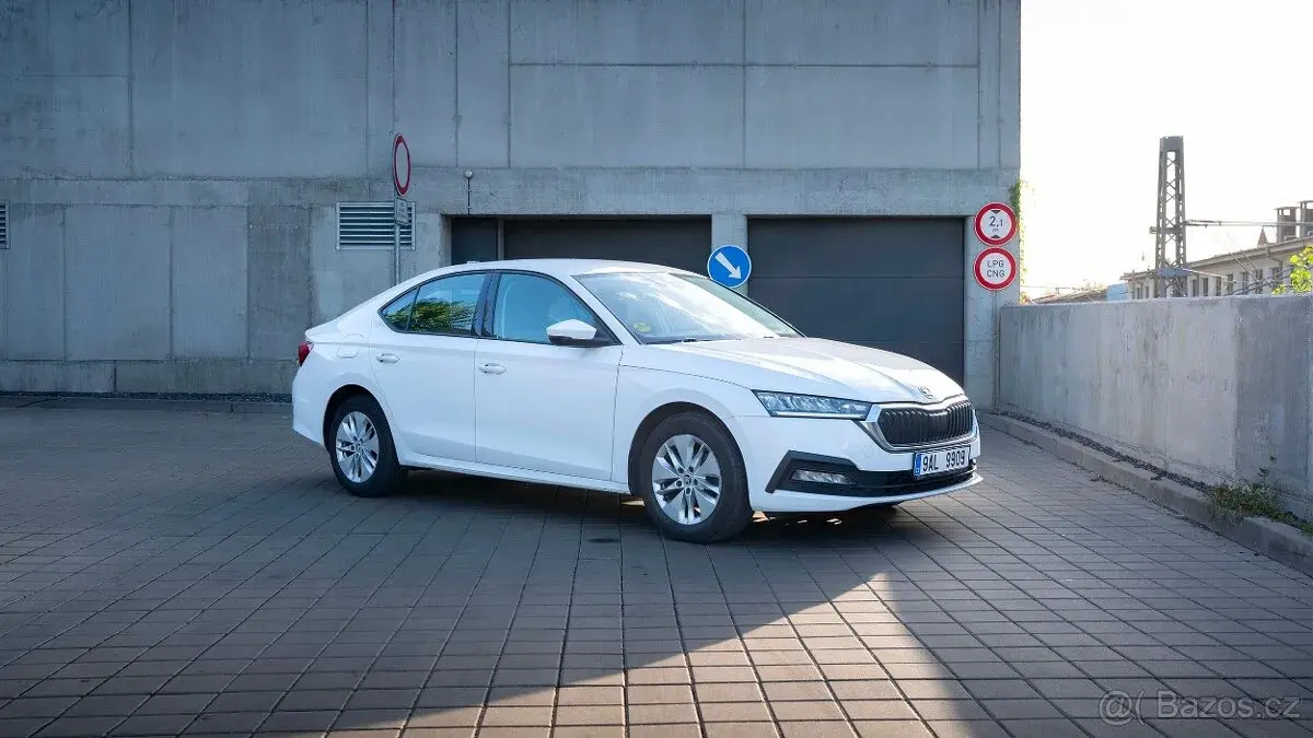 Bolt Uber Liftago, Autopůjčovna vozů Škoda