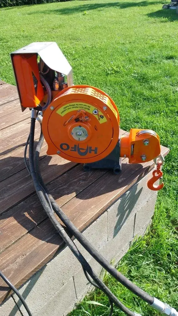Pomocný lesní naviják HAFO SAPI 1000 kg