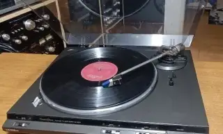 Gramofon Technics SL-DD33