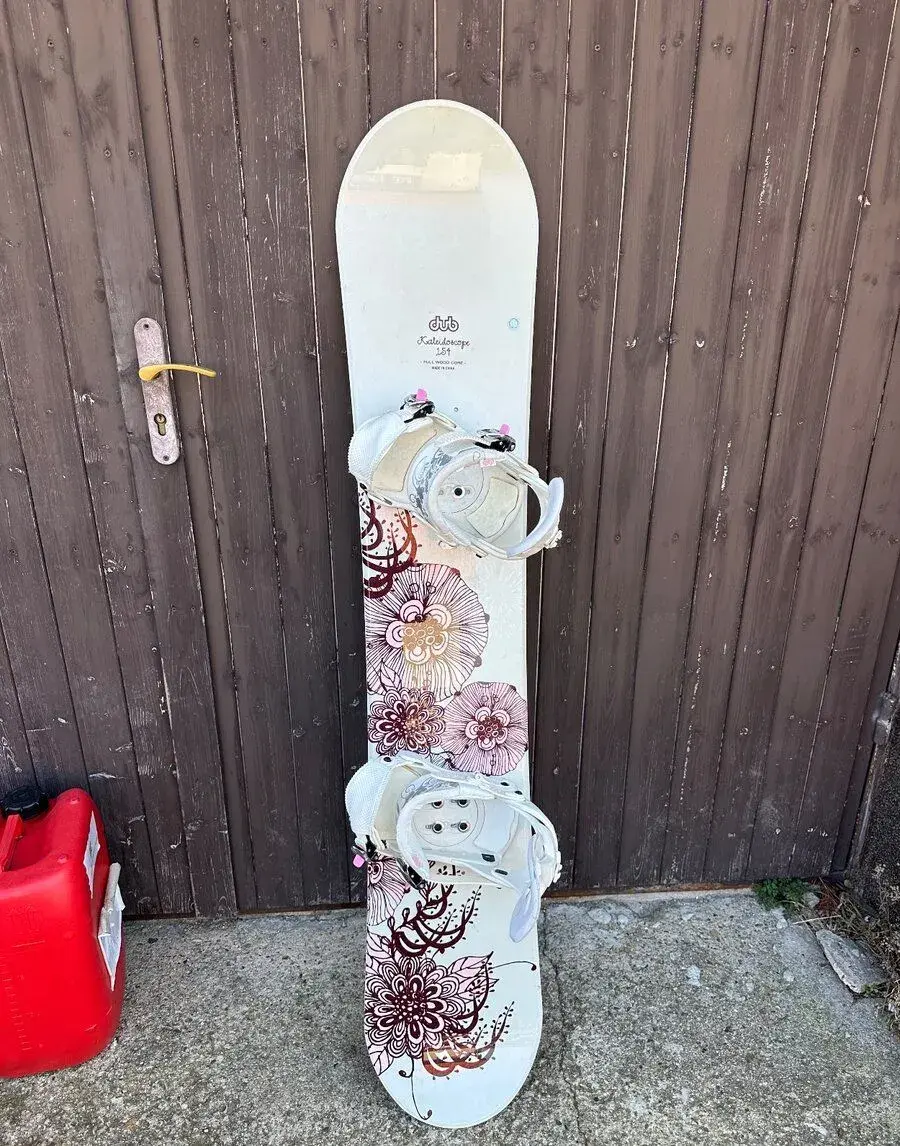 Dámský snowboard 155 cm