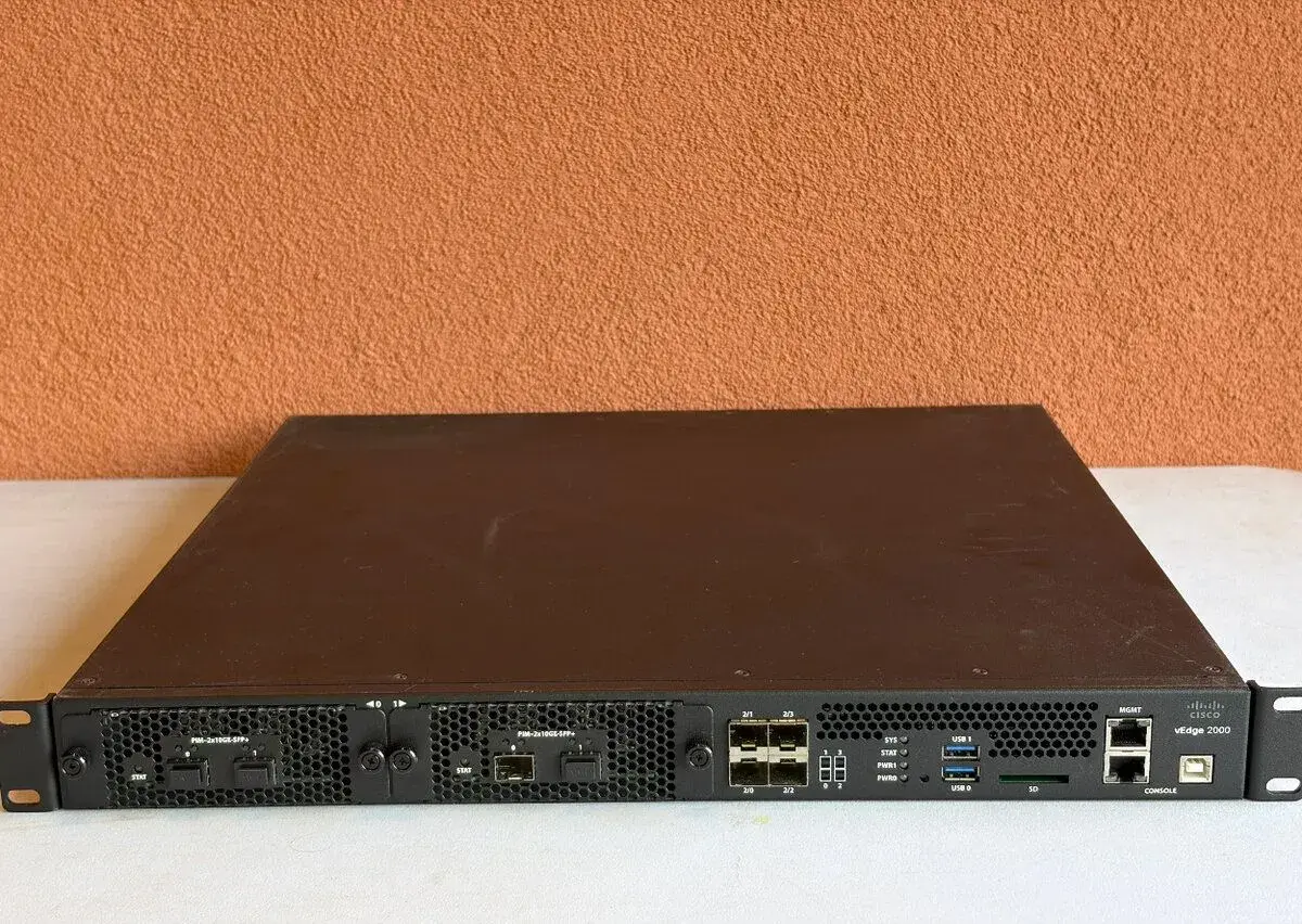 Cisco router vEdge 2000 SD-WAN – 2x PIM 10GE SFP+, 2x PSU