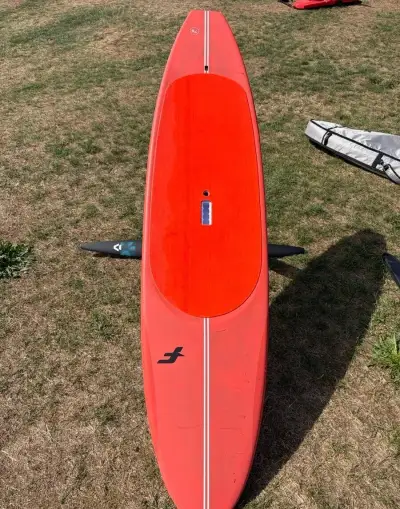 Wing foil board f-one downwinder 109L + foil duotone amp